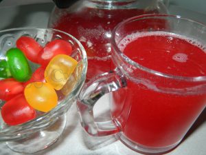 Морс из красной и белой смородины. %D1%84%D0%BE%D1%82%D0%BE %E2%84%9610%D0%B0. Морс из красной и белой смородины фото. Морс из красной и белой смородины-%D1%84%D0%BE%D1%82%D0%BE %E2%84%9610%D0%B0. картинка Морс из красной и белой смородины. картинка %D1%84%D0%BE%D1%82%D0%BE %E2%84%9610%D0%B0. Морс из черной и красной смородины является не только прохладительным напитком, который так необходим в жаркую погоду, но и полезным, вкусным и насыщенным коктейлем в любое время года. Плюс его еще и в том, что он отлично заменит полюбившуюся деткам сладкую газированную воду с красителями.