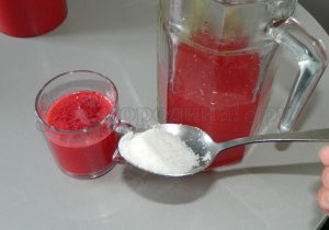 Морс из красной и белой смородины. %D1%84%D0%BE%D1%82%D0%BE %E2%84%968. Морс из красной и белой смородины фото. Морс из красной и белой смородины-%D1%84%D0%BE%D1%82%D0%BE %E2%84%968. картинка Морс из красной и белой смородины. картинка %D1%84%D0%BE%D1%82%D0%BE %E2%84%968. Морс из черной и красной смородины является не только прохладительным напитком, который так необходим в жаркую погоду, но и полезным, вкусным и насыщенным коктейлем в любое время года. Плюс его еще и в том, что он отлично заменит полюбившуюся деткам сладкую газированную воду с красителями.